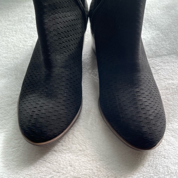 Lucky Brand Baley Black Booties Women’s Size 9.5 - Picture 4 of 10